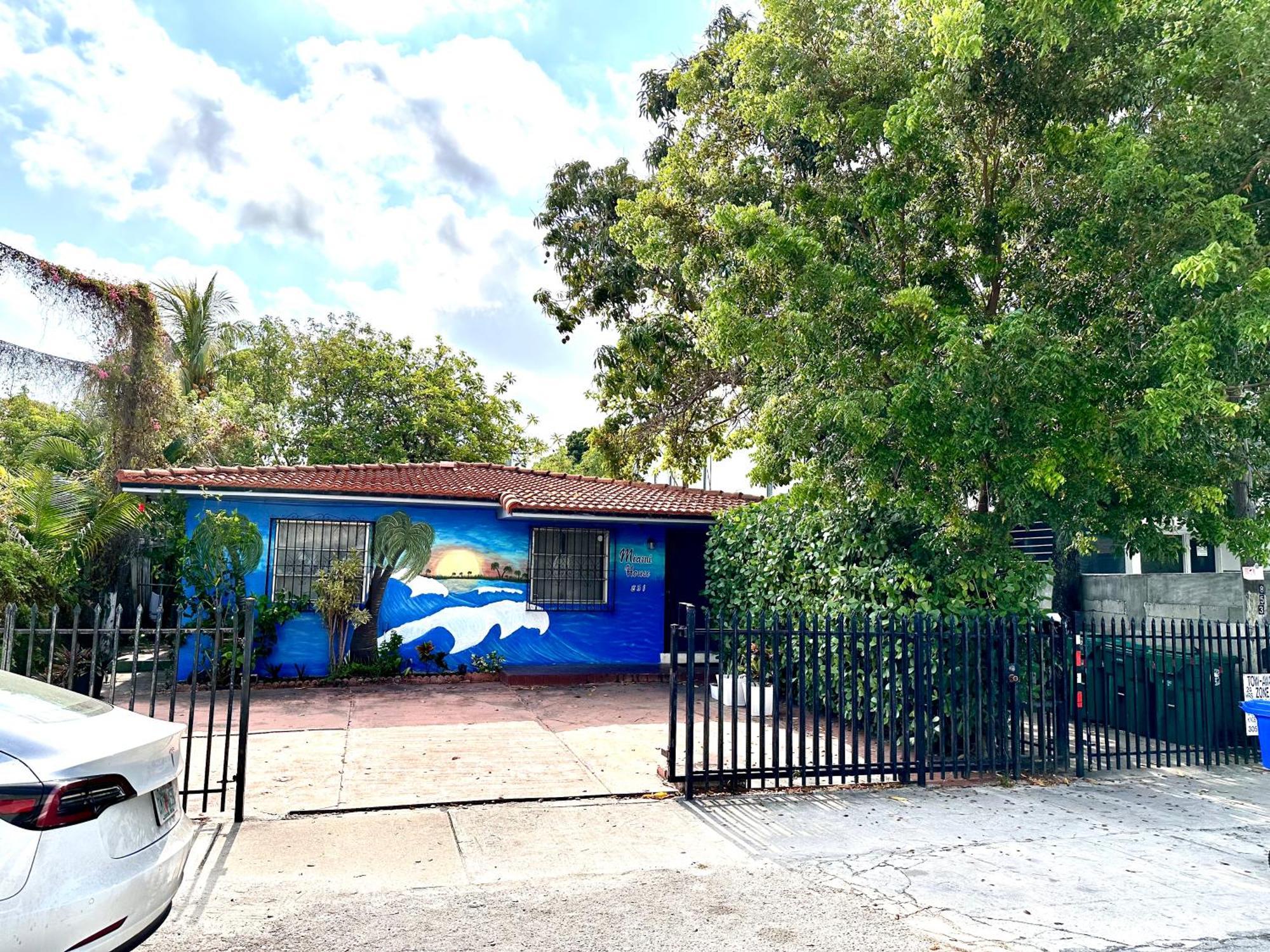 Miami House Hotel Exterior foto